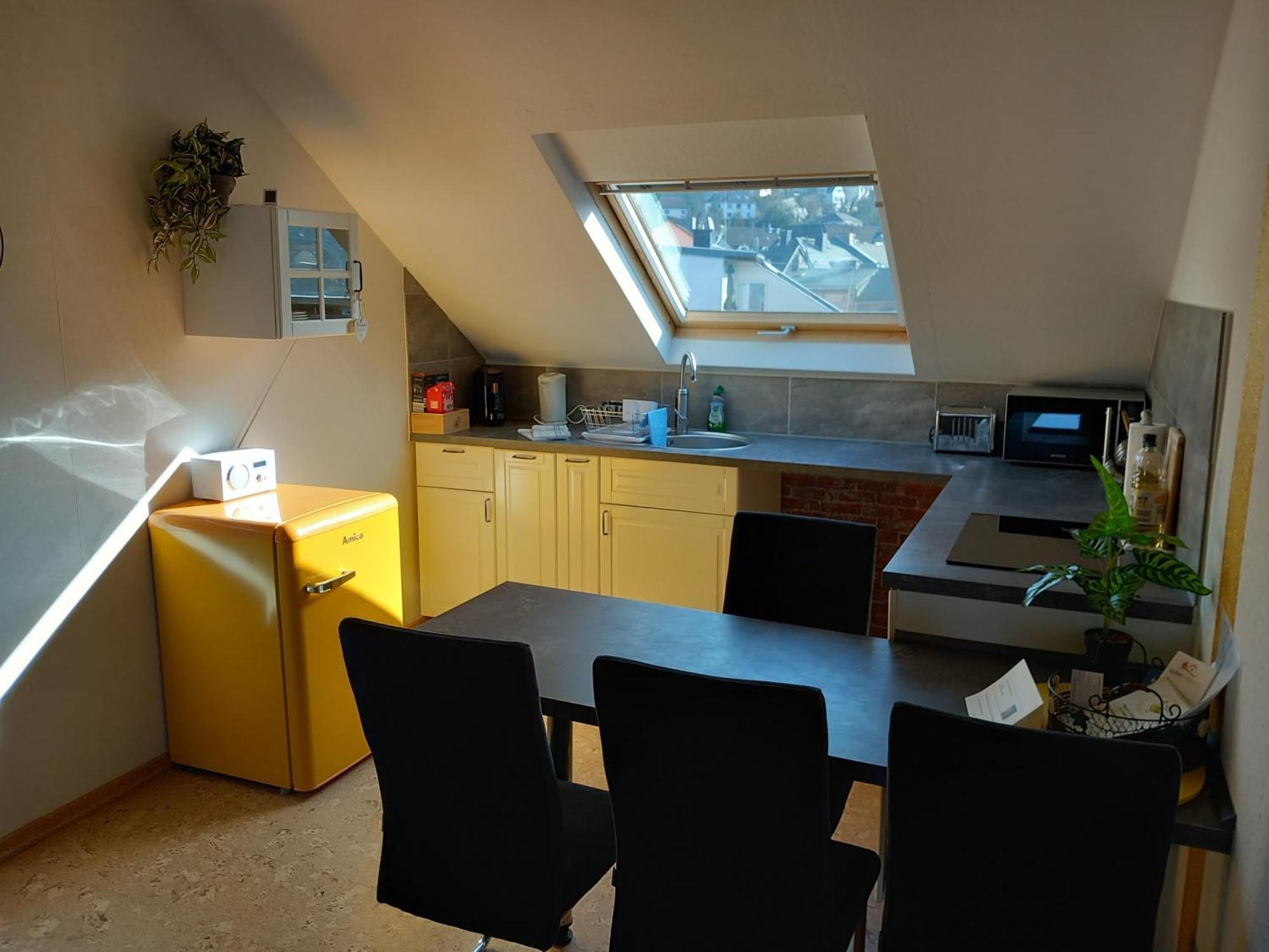 Ferienwohnung Im Roten Haus, Die Therme Ist Fusslaeufig In Wenigen Minuten Erreichbar Bad Ems Exterior foto